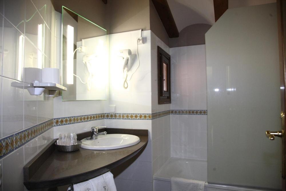 Double or Twin Room with Terrace,12445612:JPEG